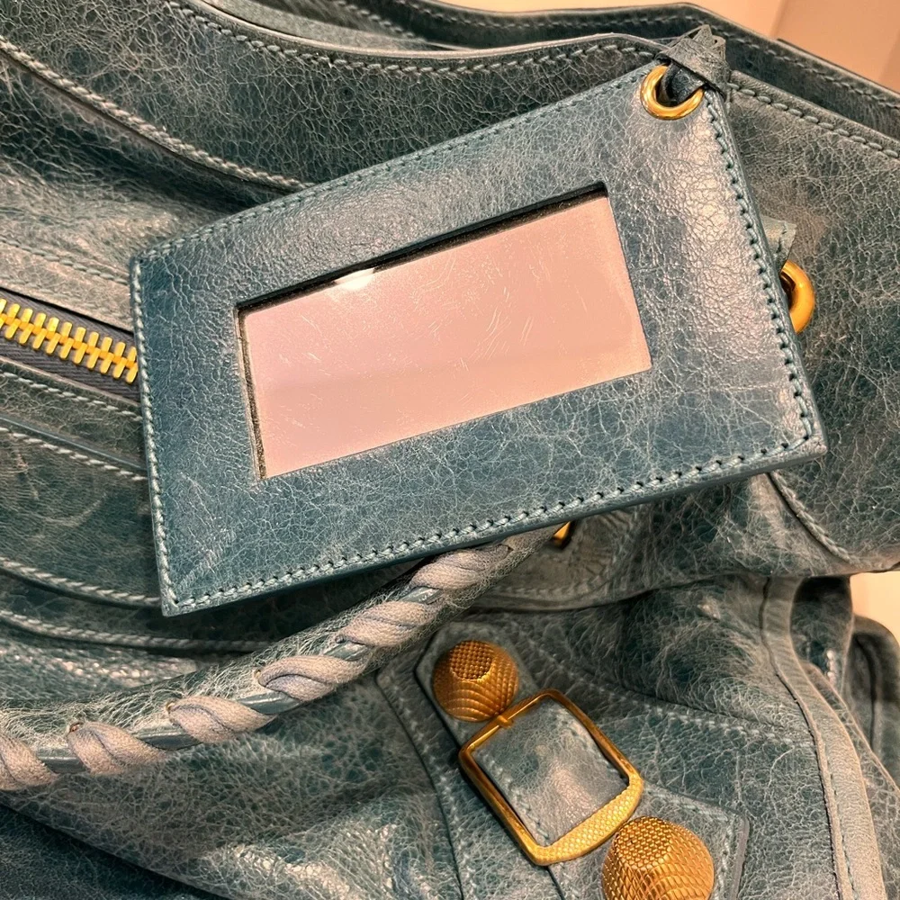 Balenciaga Classic City Bag – Turquoise Agneau Leather with Gold Hardware - Picture 11 of 12